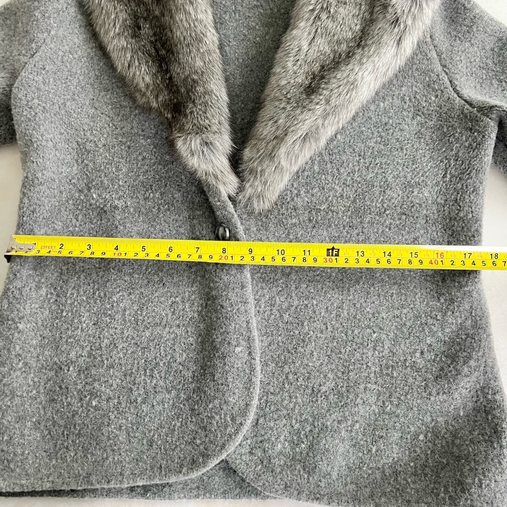 Free Shipping! Anthropologie Faux Fur Sweater Cardigan Grey Wool V Neck Jacket - Picture 8 of 9